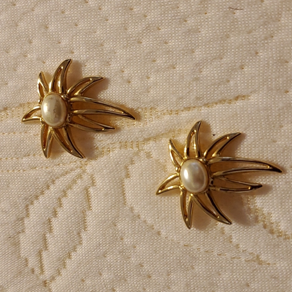 PCI Pierced Earrings, Goldtone finish,and Faux Pearls,Open Airy design